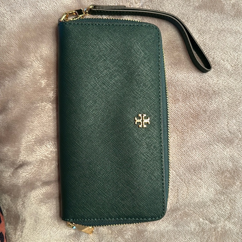 Tory  Burch wrist wallet